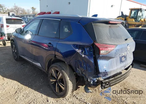 2022 Nissan Rogue Platinum Intelligent Awd z USA, uszkodzony, nr VIN JN8BT3DD9NW271906